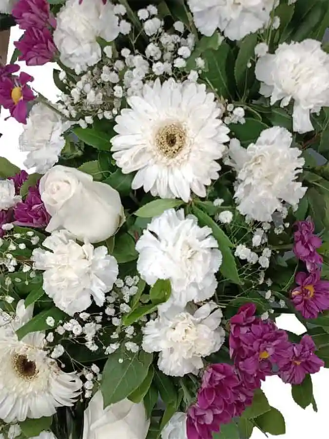 Corona de flores funeraria MAJADAHONDA precio Corona de flores funeraria MAJADAHONDA precio